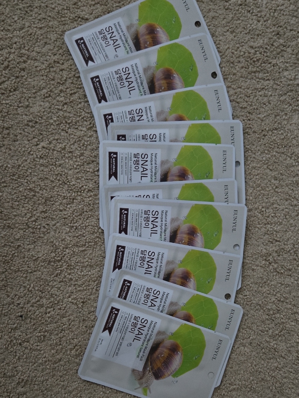 Eunyul Snail Essence Facial Sheet Masks — White & Green (Lot)